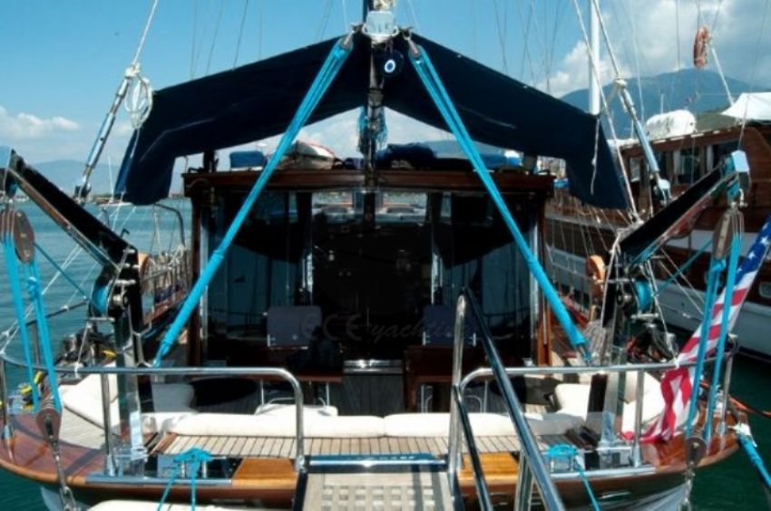 Ece Vicomtesse Yacht, Relax And Enjoy The Sun.