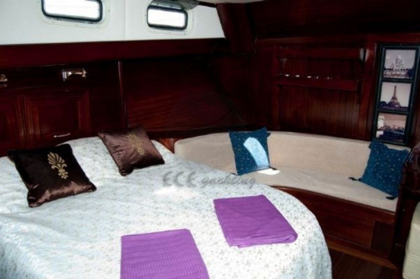 Ece Vicomtesse Yacht, Master Cabin.