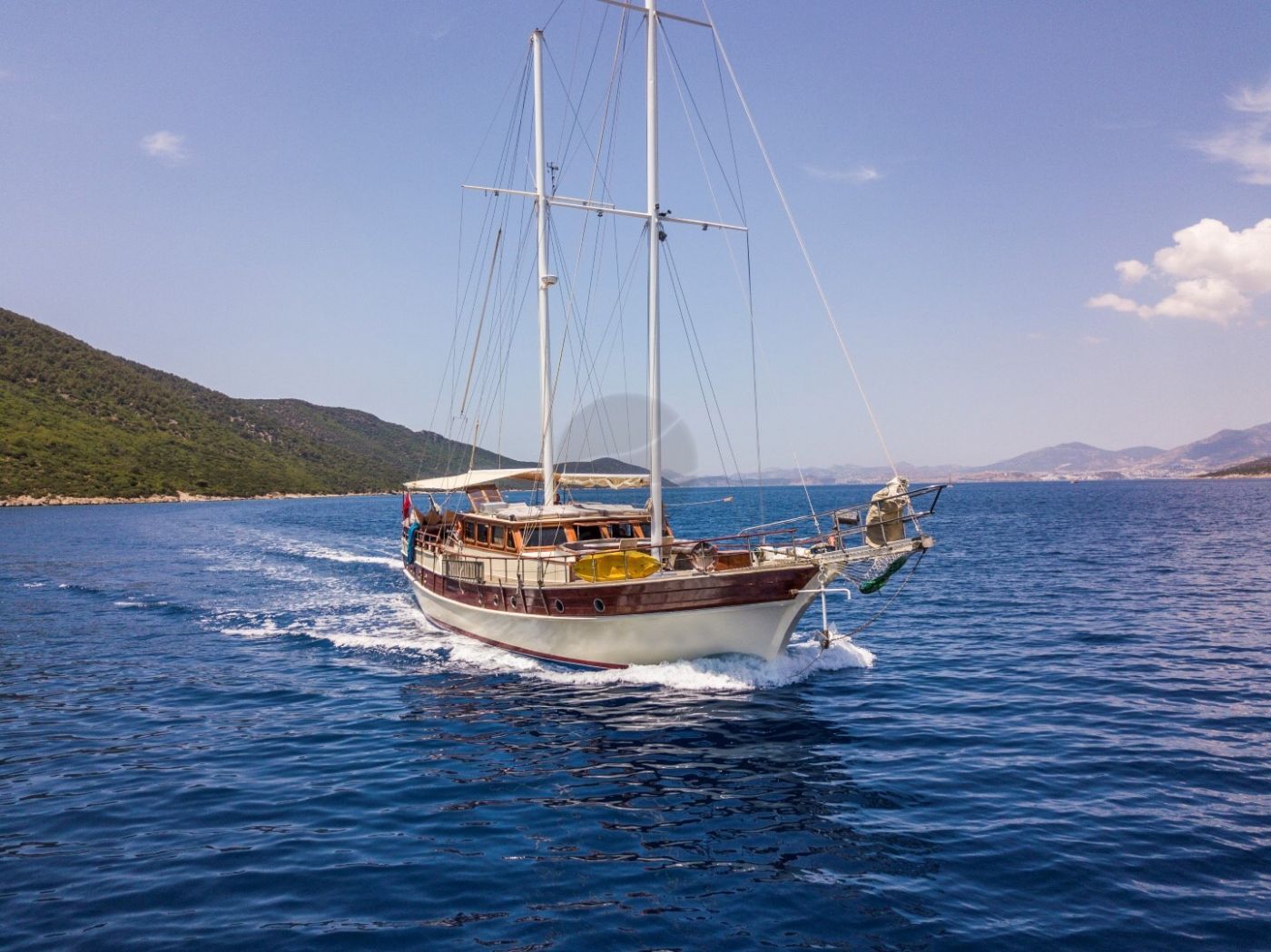 Elara Gulet, Front Starboard View.