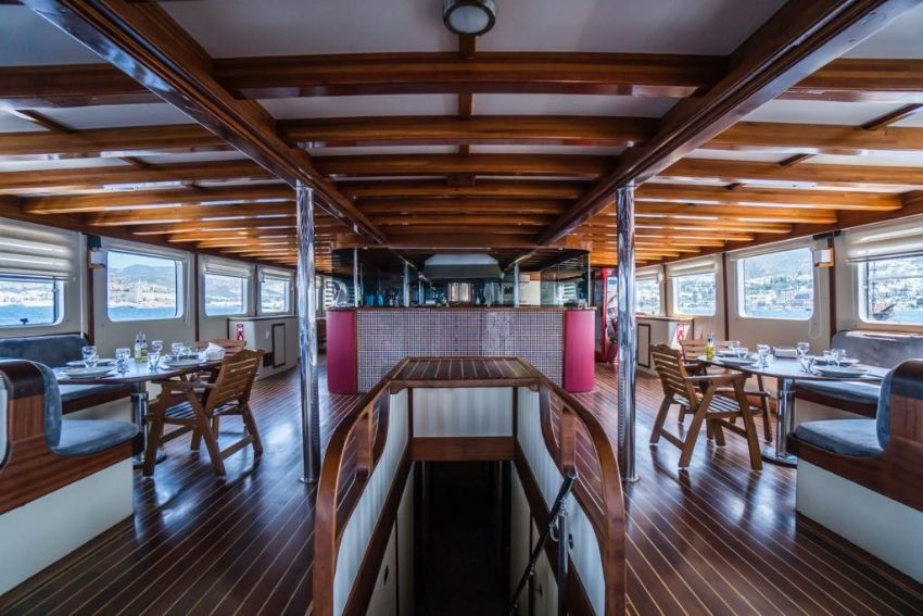 Elara 1 Gulet, Luxury Lounge.