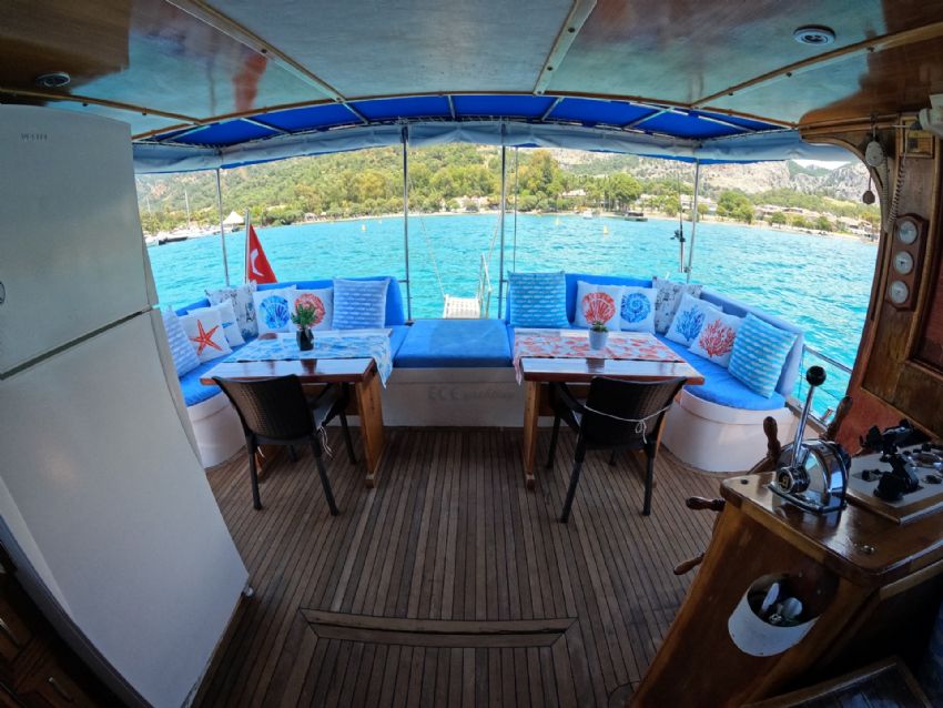 Elisa Gulet,  Duble Kabin