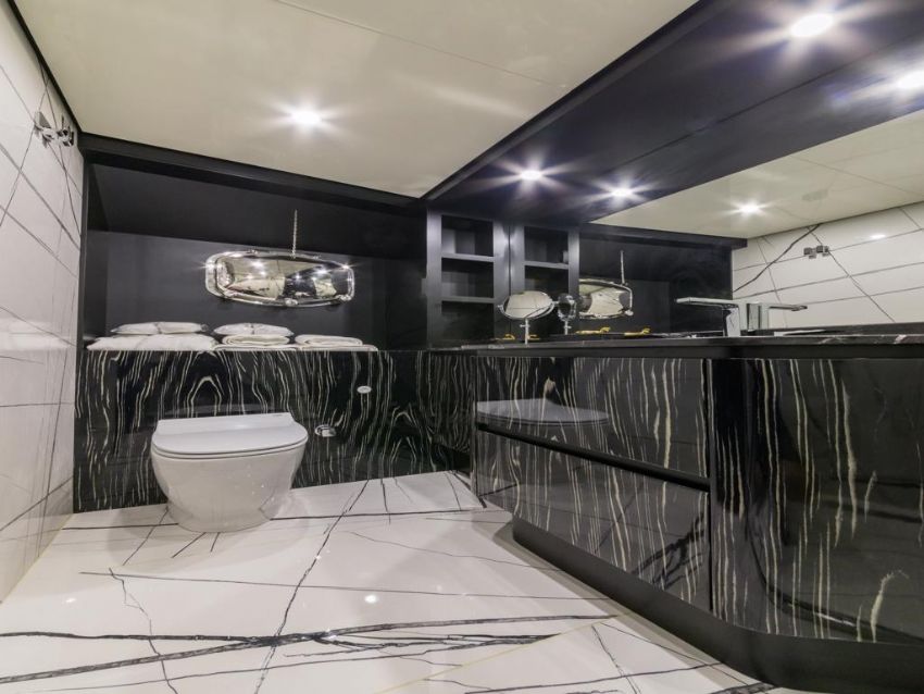 Ece Cavalli Banyo - Wc