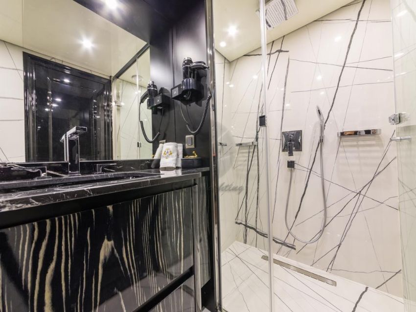 Ece Cavalli Banyo - Wc