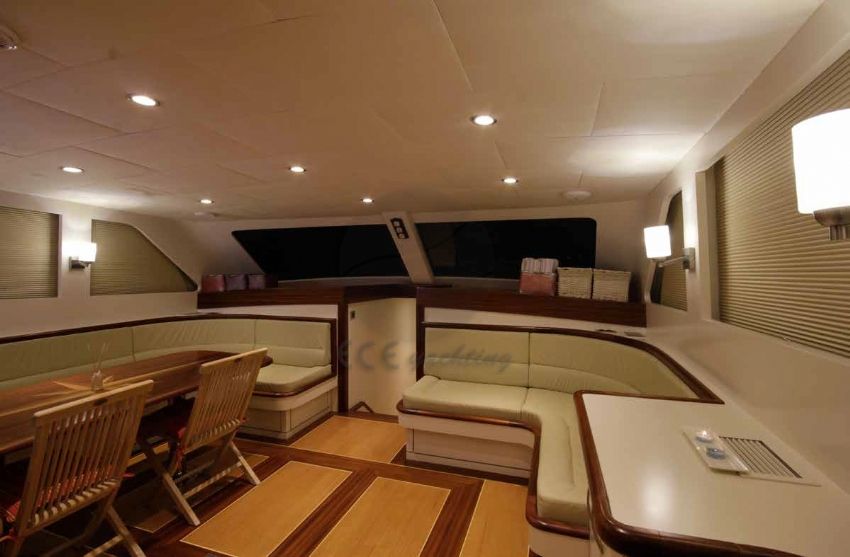 endless teknesi iç salon. Endless Gulet, Spacious Lounge.