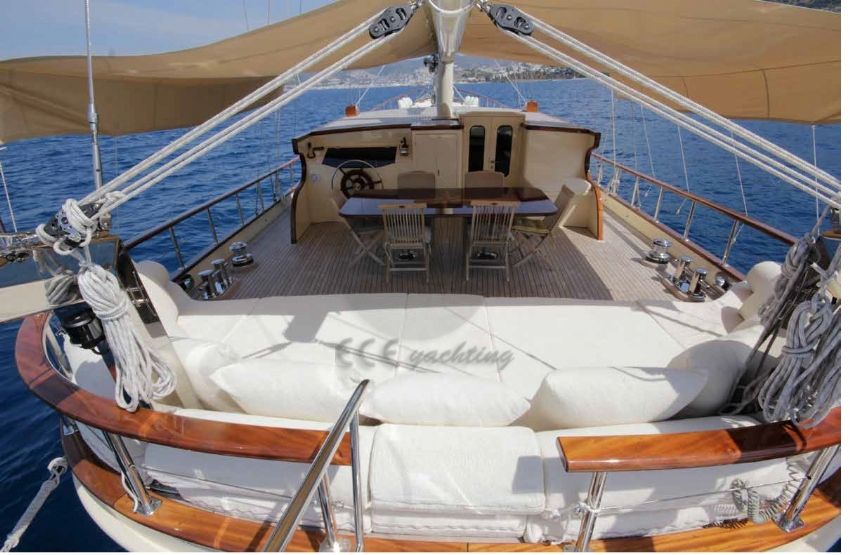 endless teknesi arka güverte. Endless Gulet, Relax In The Shade.