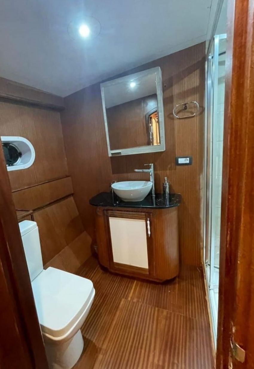 ENVER AGA BANYO TUVALET