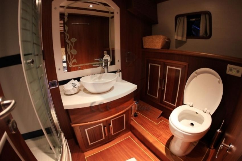 Estrella De Mar Yatı Banyo