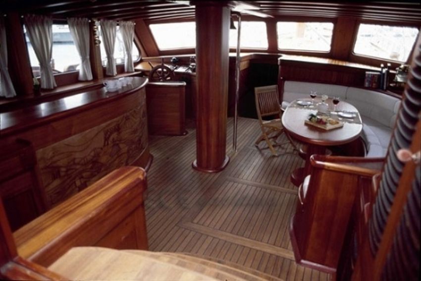 Eylül Deniz 2 Teknesi salon. Eylul Deniz 2 Gulet, Lounge.