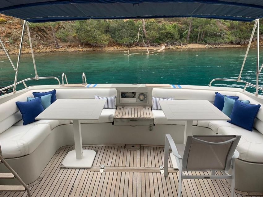 Ece Bozdağ Arka Oturma Alanı