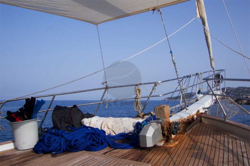 Flora Yacht, Relax With Friends.