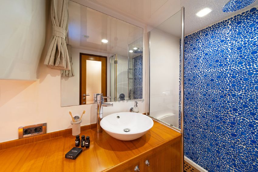 getaway teknesi twin kabin banyo