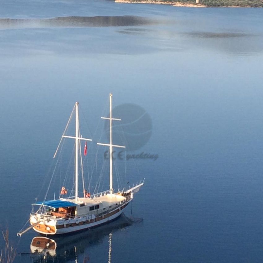g okan teknesi seyirde. G. Okan Yacht, Sailing Into The Blue.