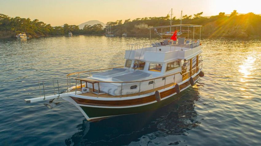 Golden Light Dış Görünüm