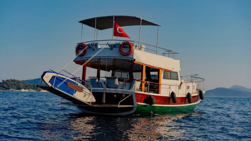 Golden Light Dış Görünüm