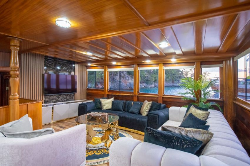 Grand Acar Arka Güverte ve Masa