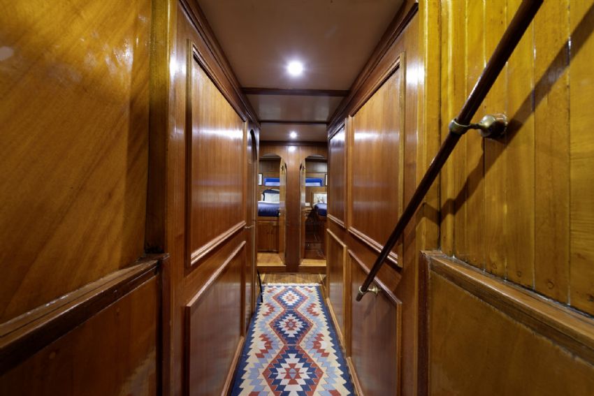 Grand Lale Yacht, Cabin Interior.