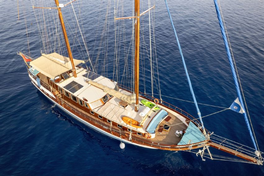 Grand Lale Yacht, The Wind In Her Sails.