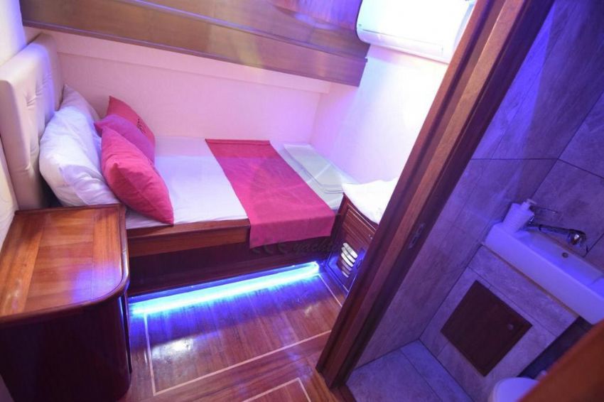 Grand Rtt, Double Kabin