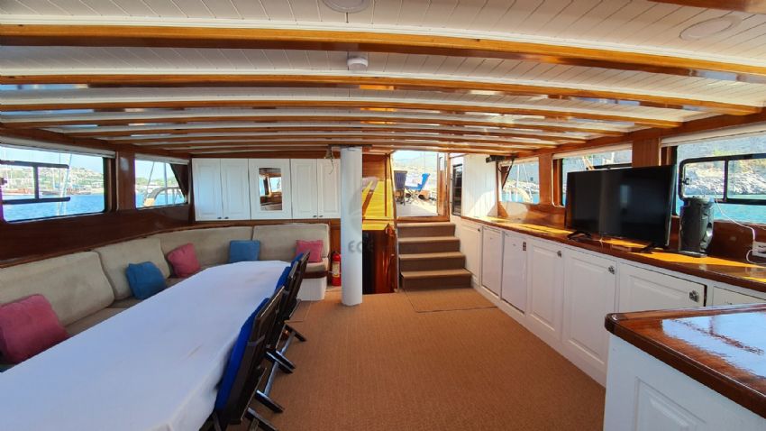 Halil Aga 1 Yacht, Lounge  from walkaway