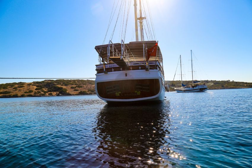 Arka Güverte & Yemek alanı