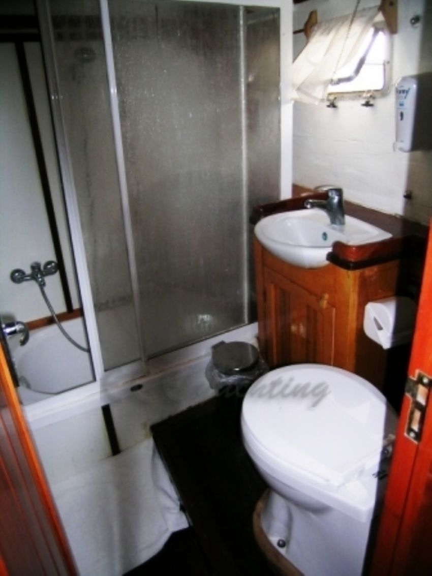 Ece Ürgüp Banyo - WC