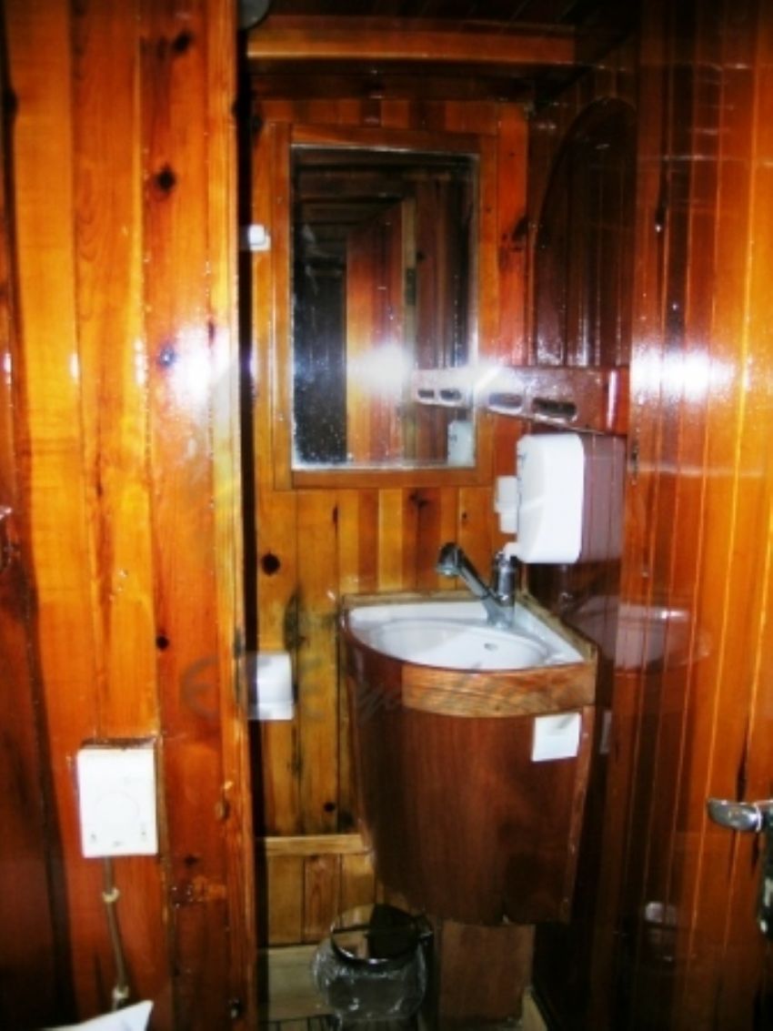 Ece Ürgüp Banyo - WC