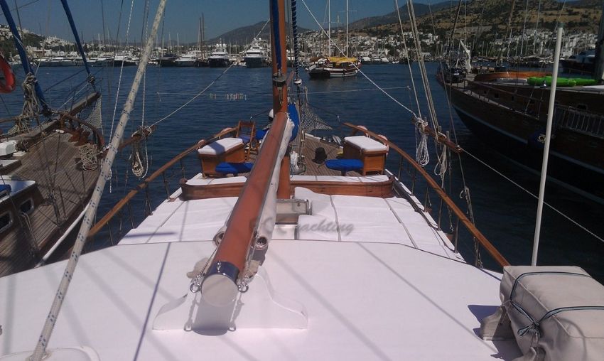 Ece Ürgüp Güneşlenme Alanı