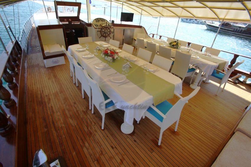 Holiday V Gulet, Dining On Deck.