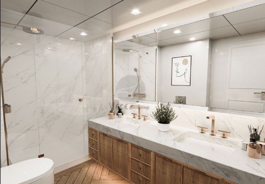 Sky M/Y, Bathroom