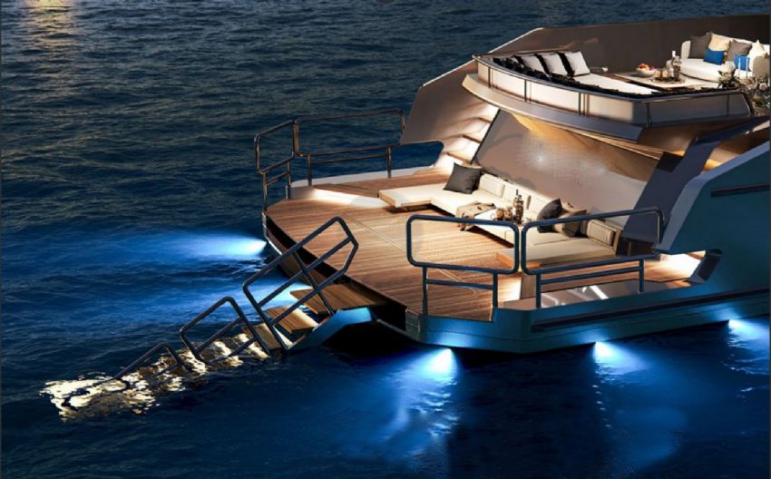 Sky M/Y, Aft Platform