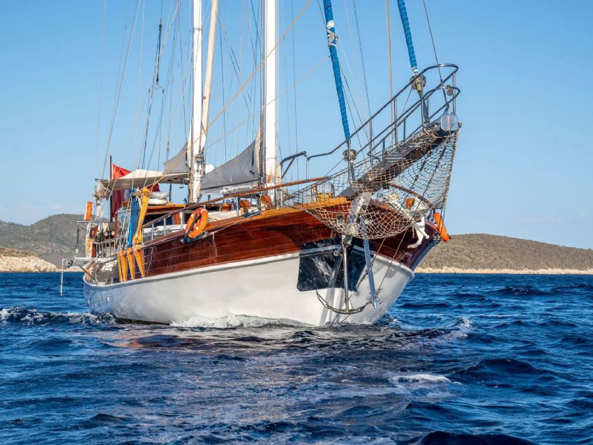 Teknemiz Jasmin 1 yelken seyrinde.