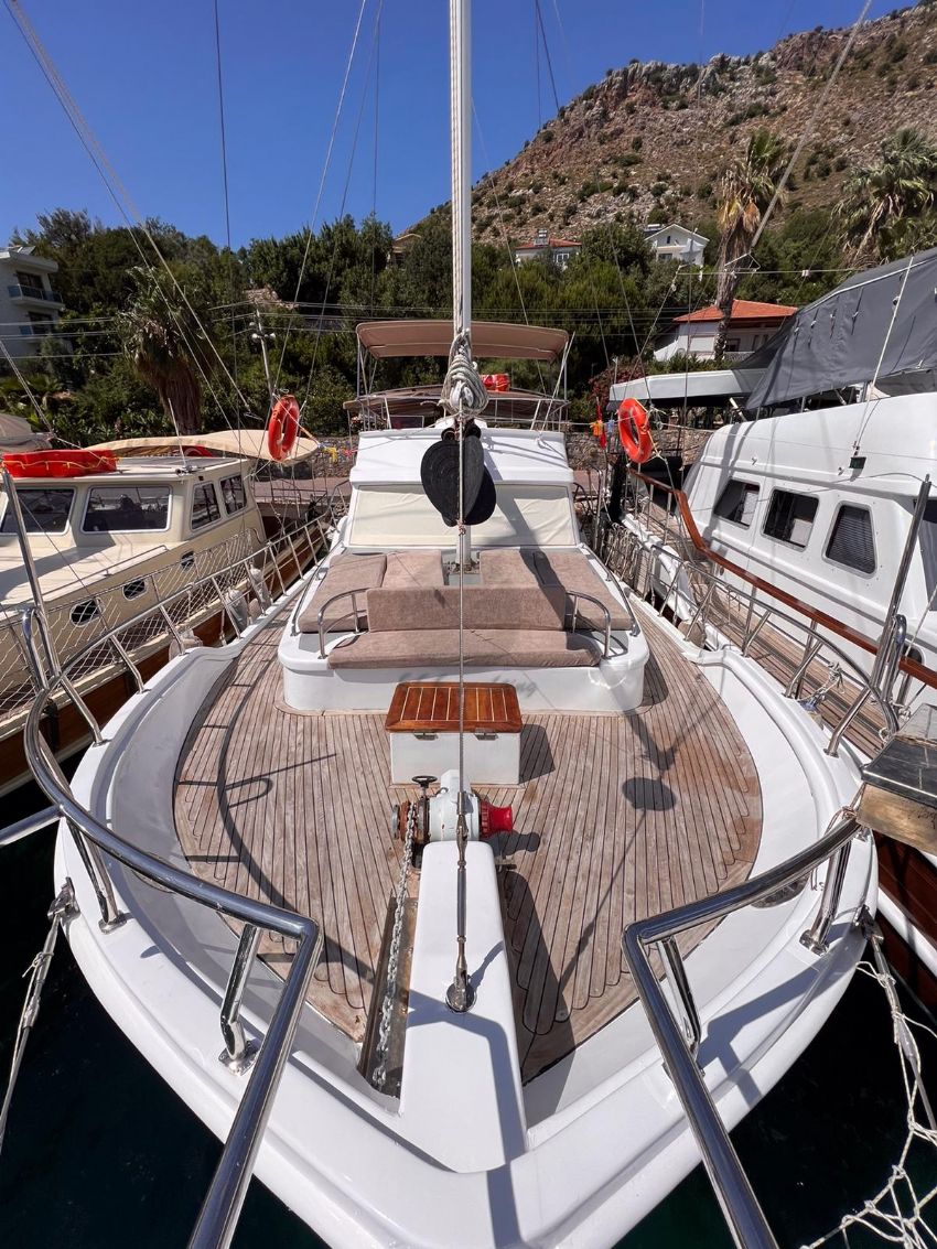 Ece Captain Ön Güverte