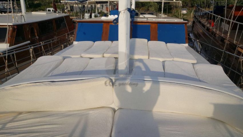 kaptan özgen ön güverte 