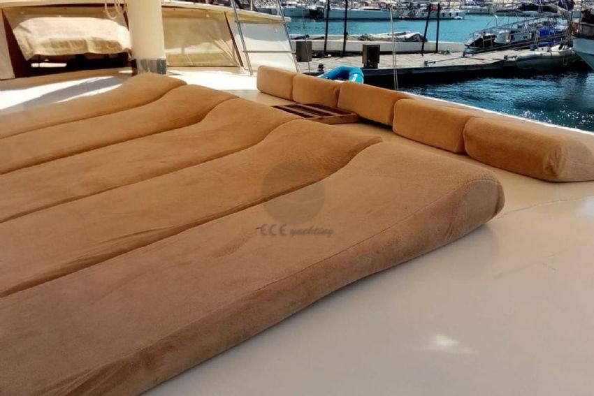 Ece K. 2 Güneşlenme Alanı