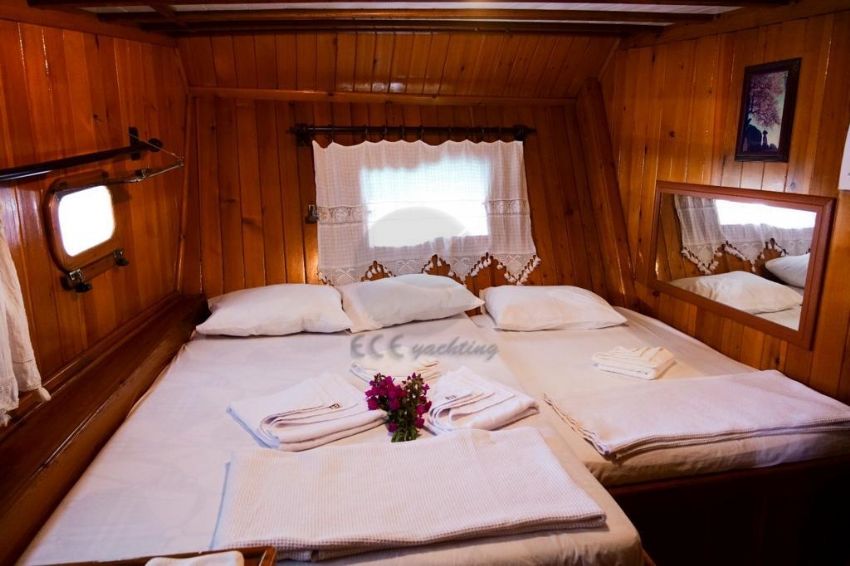 Ece Şarampol Double Kabin