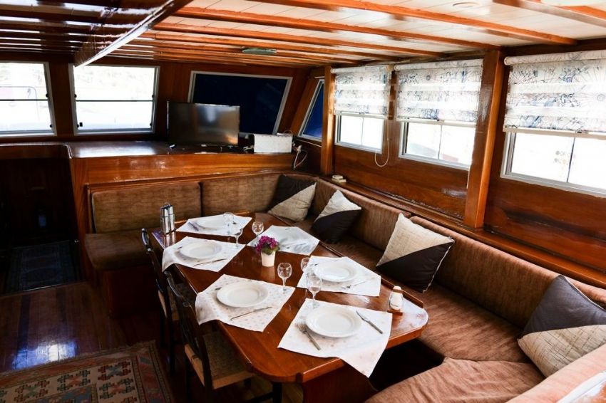 Ece Şarampol Salon - Yemek Alanı