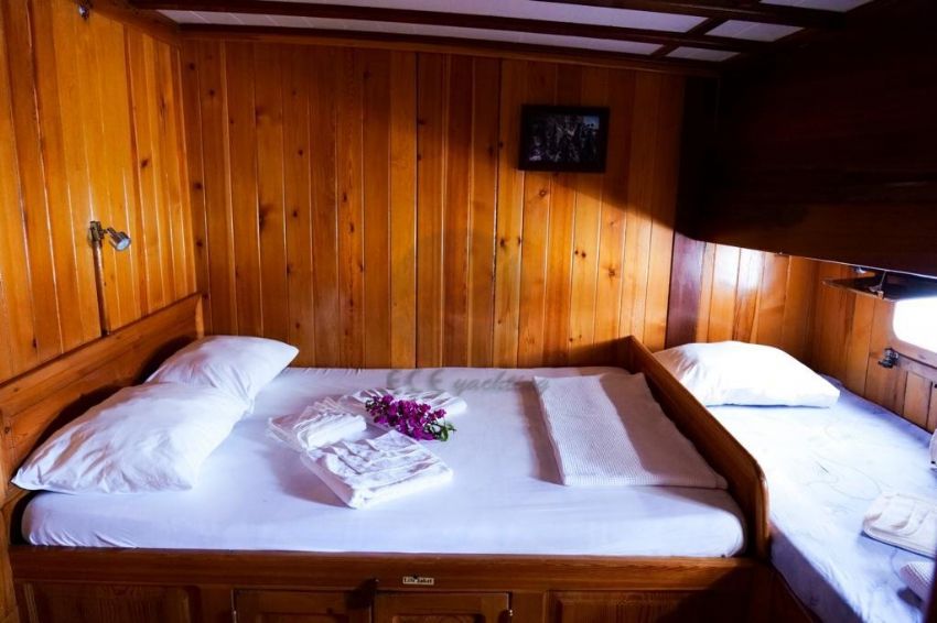 Ece Şarampol Double Kabin