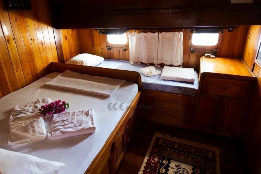 Ece Şarampol Double Kabin