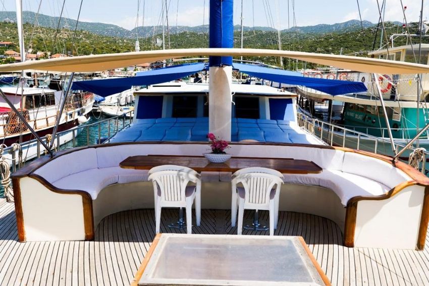 Ece Şarampol Arka Dinlenme Alanı