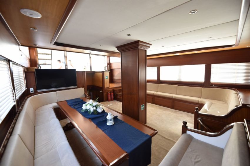 Kayhan 11 Yacht, Relax On The Rear Deck.