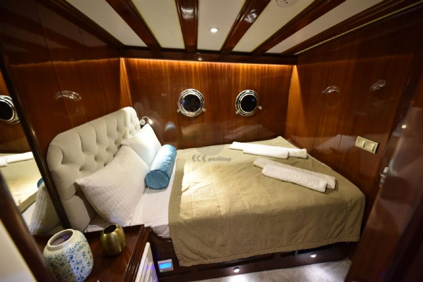 Kayhan 11 Yacht, Double Cabin.