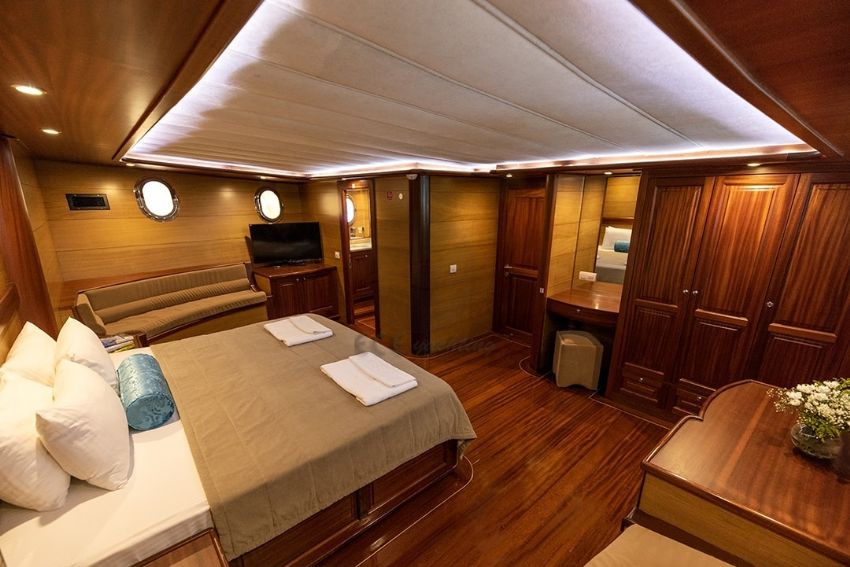 Kayhan 4 Yacht, Twin Cabin.