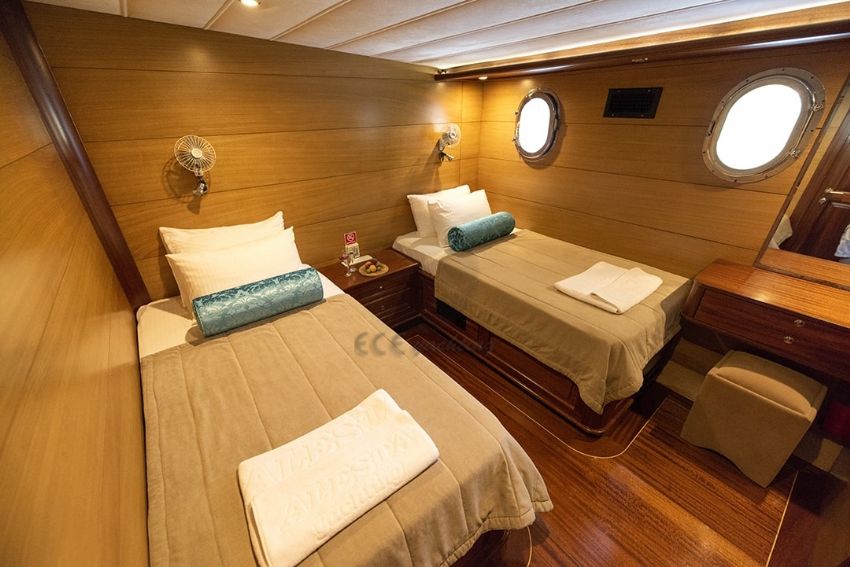 Kayhan 4 Yacht,Interior.