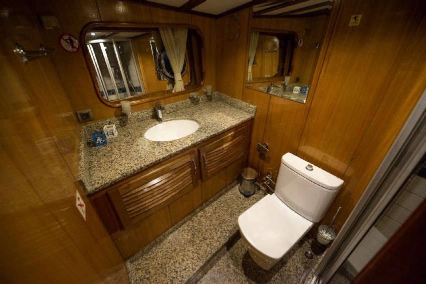 Kayhan 5 Yacht,Tuavalet