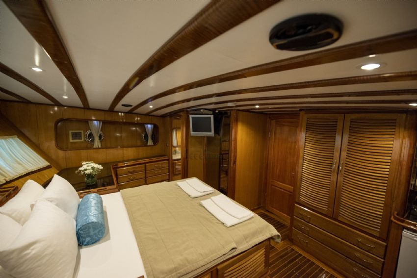 Kayhan 5 Yacht, Master Kabin