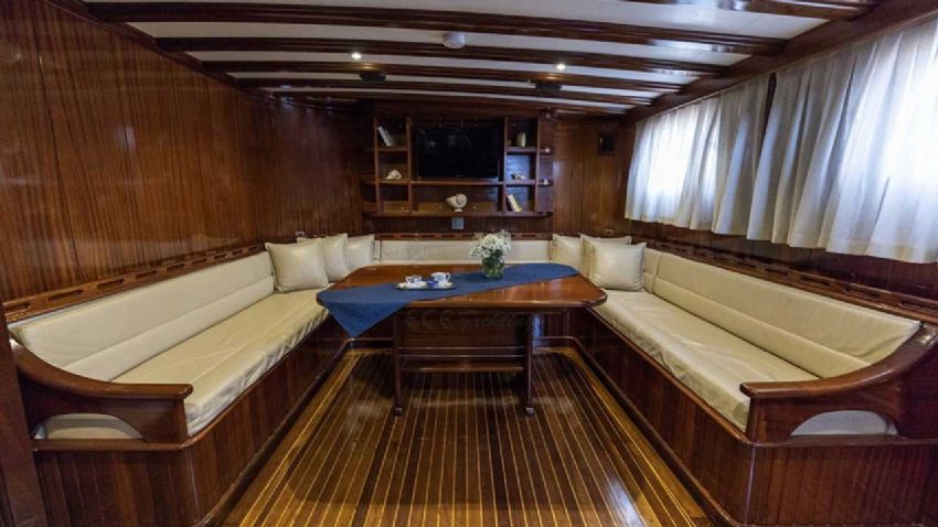 Kayhan Kaptan Yacht, Front Deck.