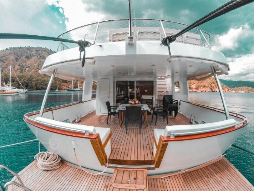 Ece Hisarönü VIP Kabin