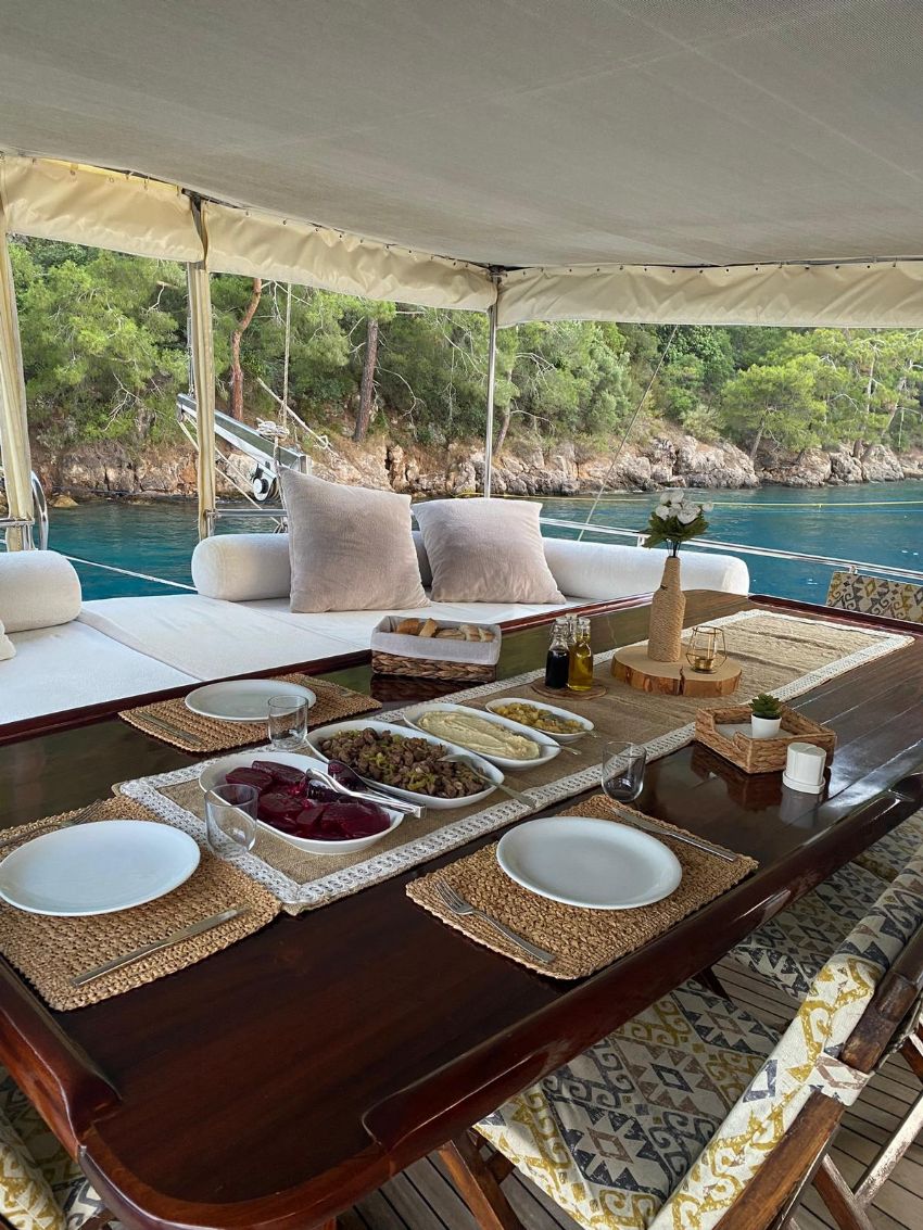 Lady Basak Gulet, Lounge View.