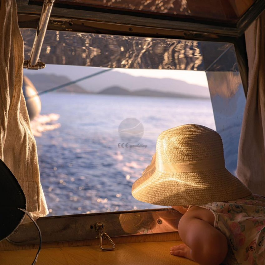 Lady Basak Gulet, Bathroom.