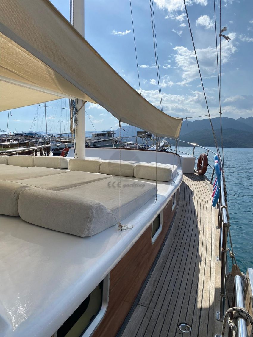 Lady Basak Gulet, Lounge Seating.